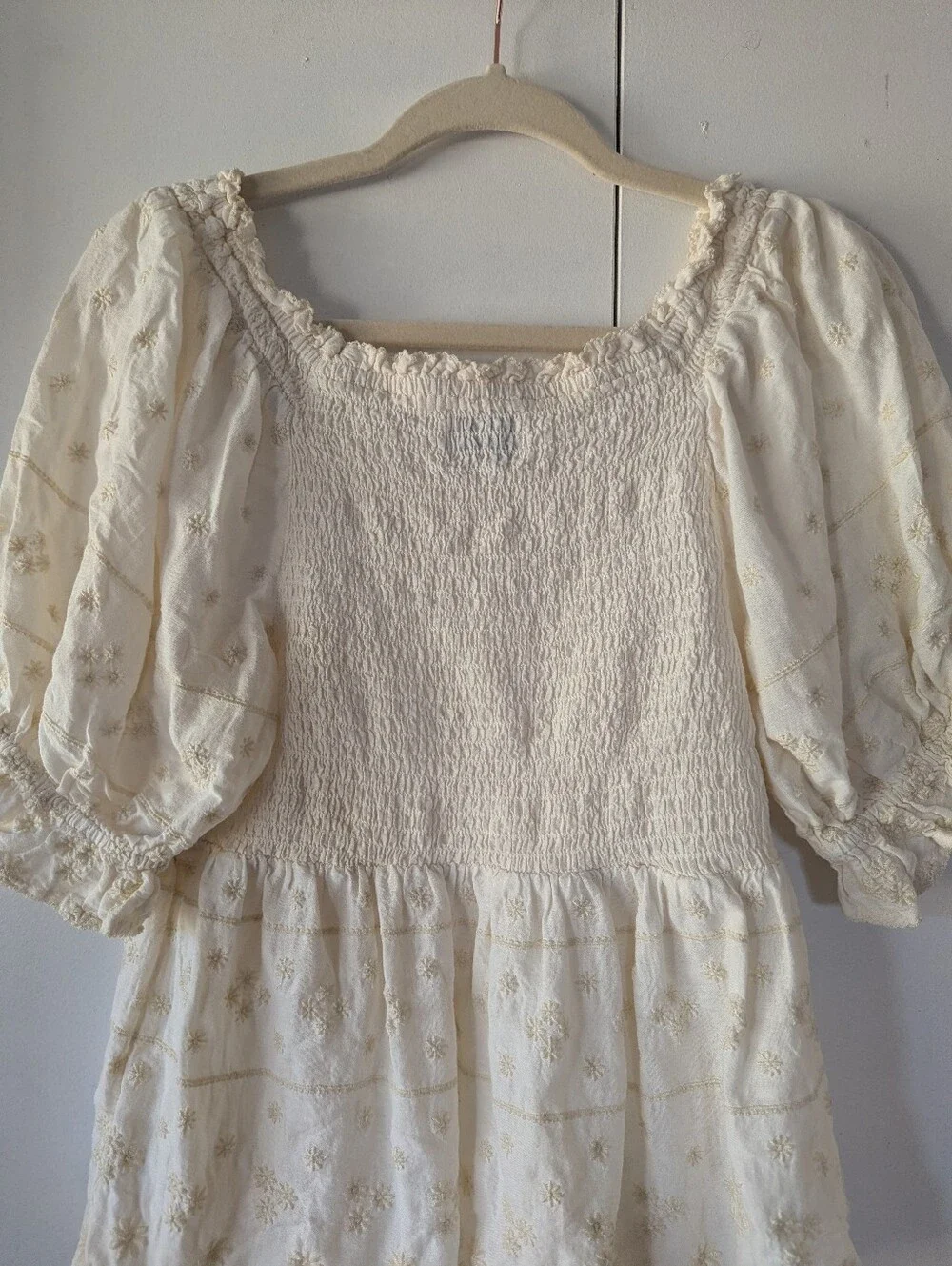 Old Navy Cream Embroidered Blouse - Picture 4 of 5